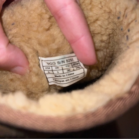 Short Uggs - Picture 3 of 5